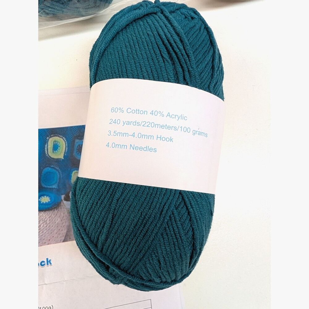 Peacock Blanket/Throw Crochet Kit - Picture 5 of 5
